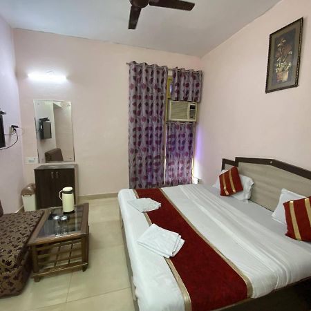 Hotel Rama Palace Katra  Ngoại thất bức ảnh