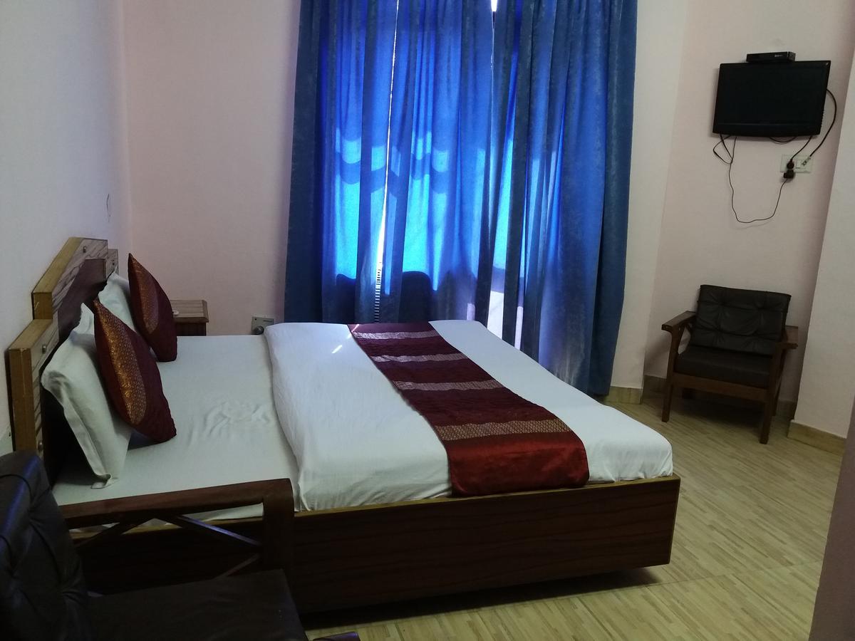 Hotel Rama Palace Katra  Ngoại thất bức ảnh
