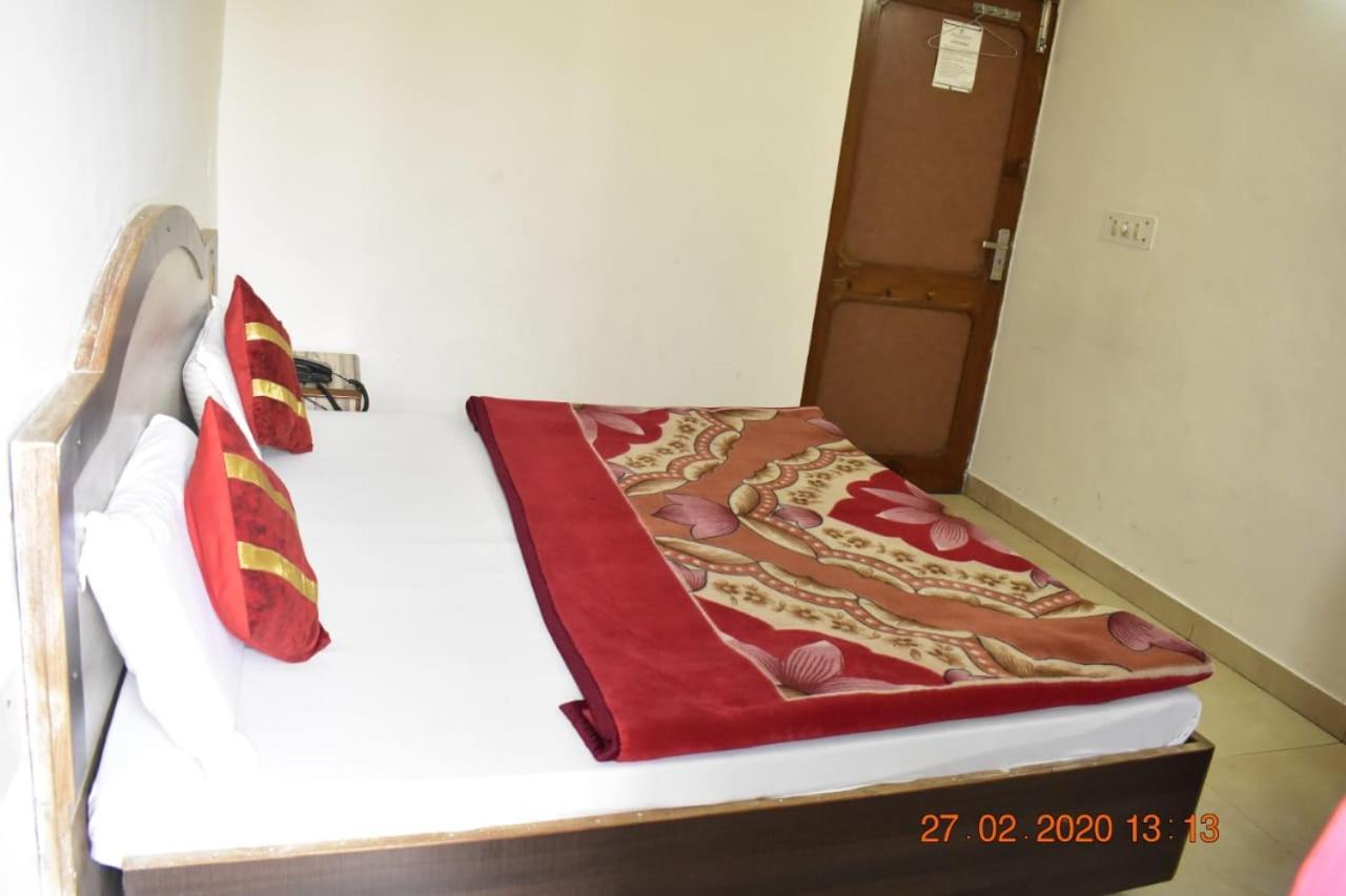 Hotel Rama Palace Katra  Ngoại thất bức ảnh