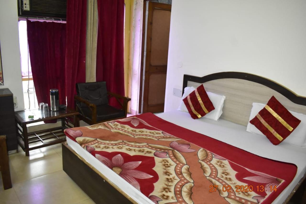 Hotel Rama Palace Katra  Ngoại thất bức ảnh